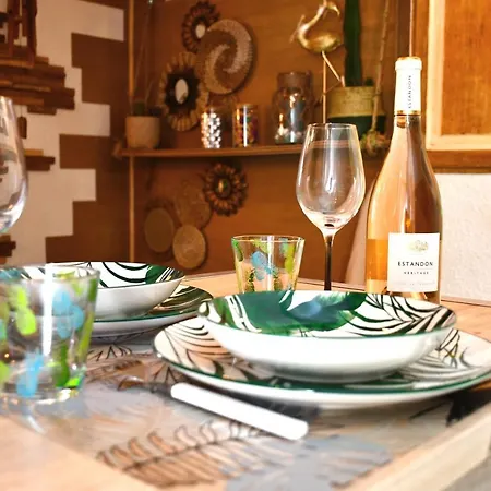 La Cahute H24,cosy,port,plage,wifi,netflix Apartment